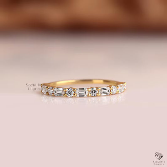 Emerald and Round Lab Grown Diamond Alternating Wedding Band | 14K Gold Half Eternity Matching Ring Anniversary Gift for her.