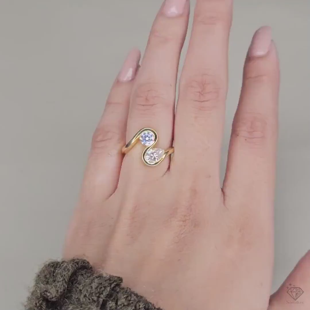 Toi et Moi Lab Grown Diamond Ring Round & Pear Cut Bezel Set Bypass Ring 14K Gold Two Stone Engagement Ring Modern Promise Ring for Women.